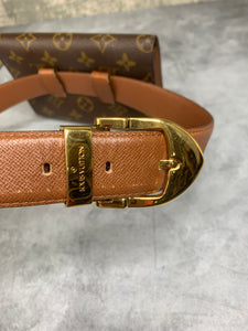 Cloth belt bag Louis Vuitton Grey in Cloth - 28822176