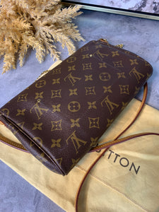 Louis Vuitton Favorite MM