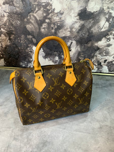 Louis Vuitton Speedy 25