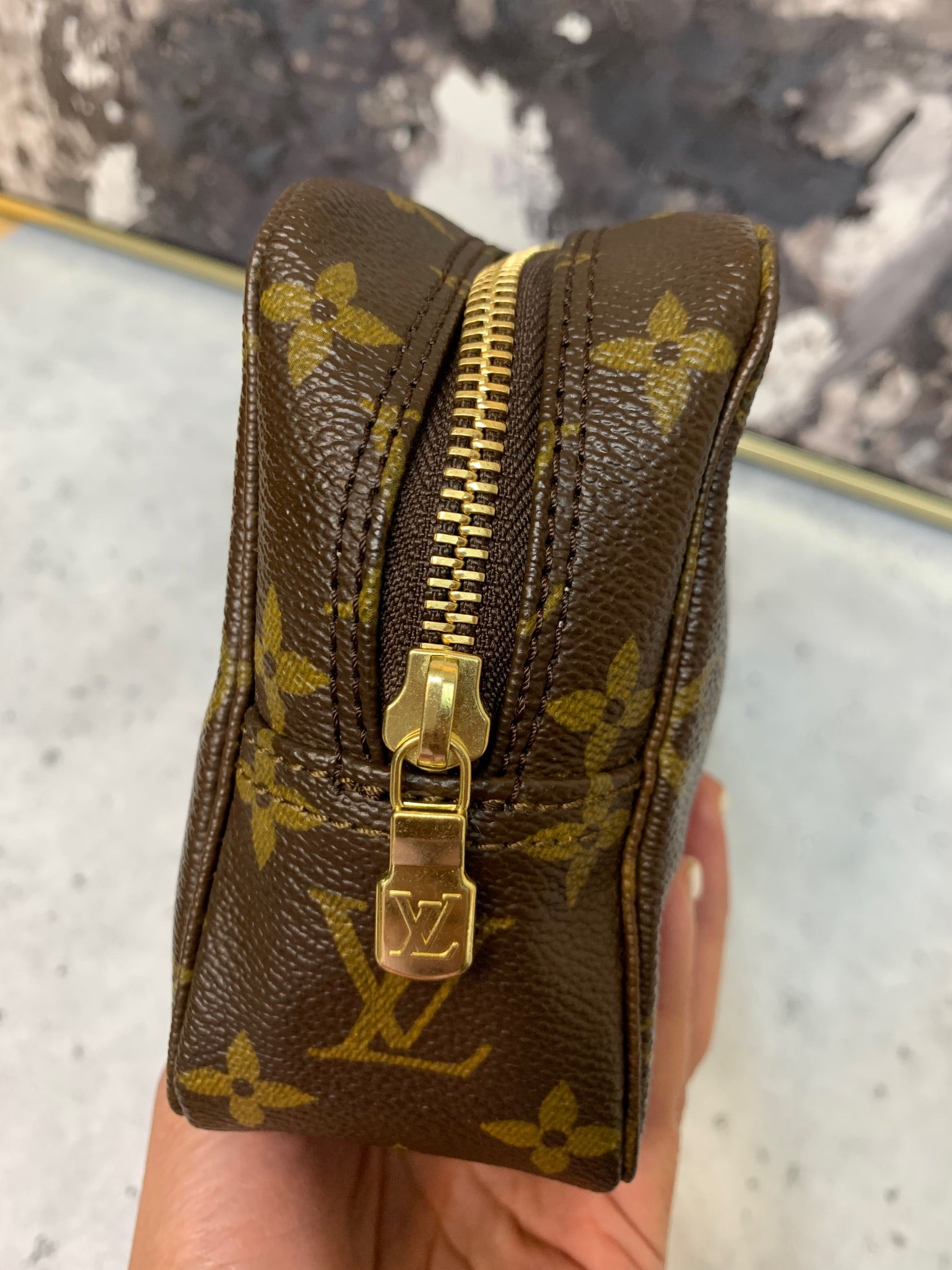 Louis Vuitton Trousse 18