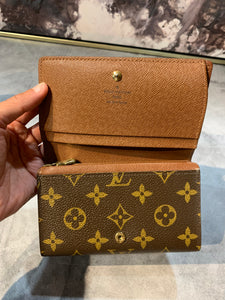 Louis Vuitton Short Compact Wallet