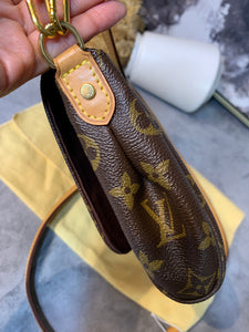 Louis Vuitton Favorite MM