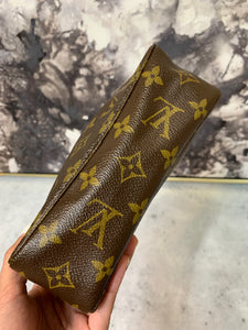 Louis Vuitton Trousse 18