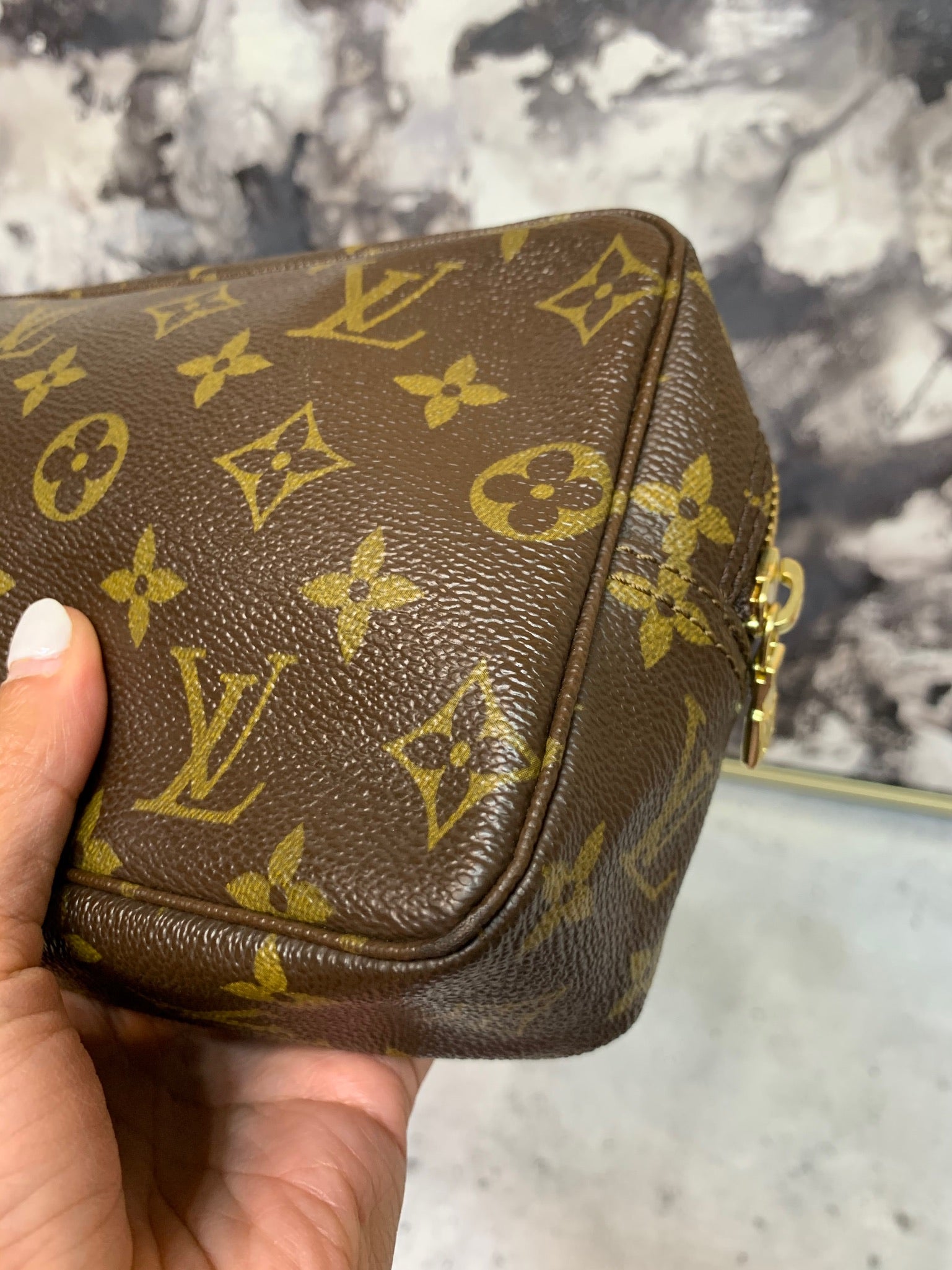 Louis Vuitton Trousse 18