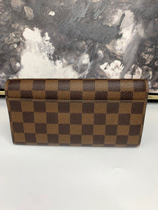 Louis Vuitton Sarah Wallet DE