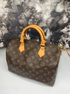 Louis Vuitton Speedy 30