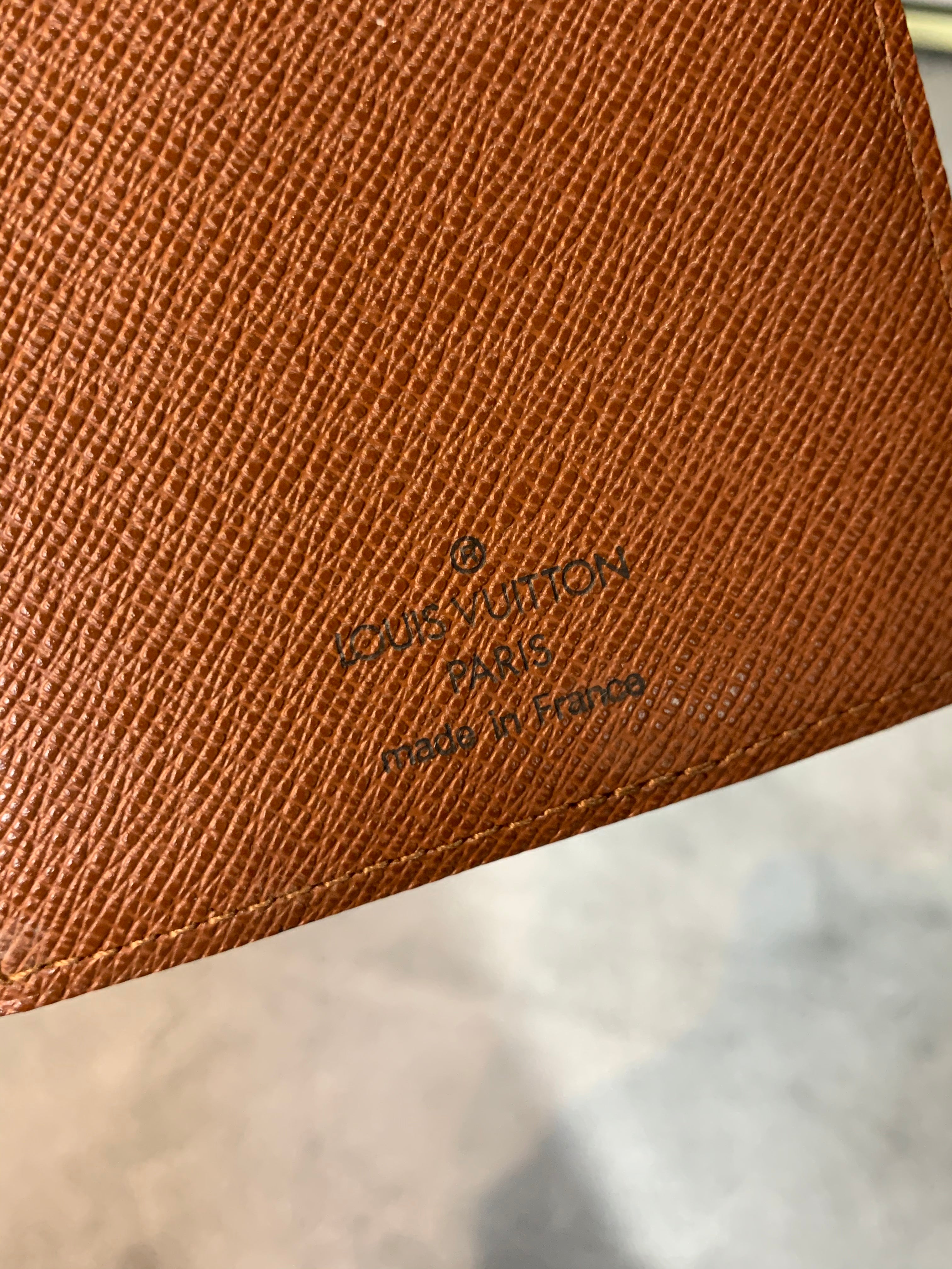 LOUIS VUITTON Monogram Canvas Checkbook Cover - Brown & Tan– Wag N' Purr  Shop