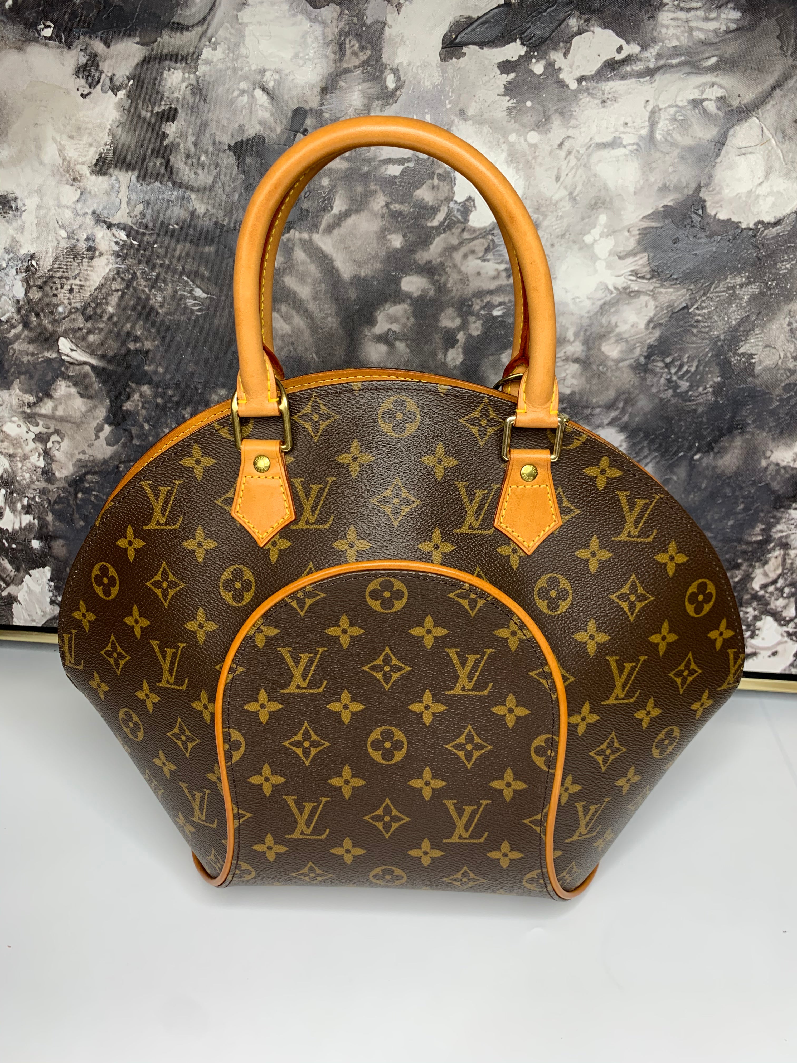 Louis Vuitton Ellipse MM Handbag, Size: Med, Aprx