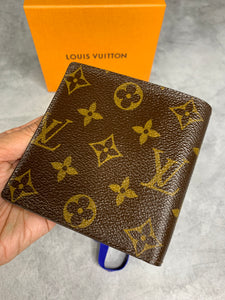 Louis Vuitton Mens Bifold Wallet