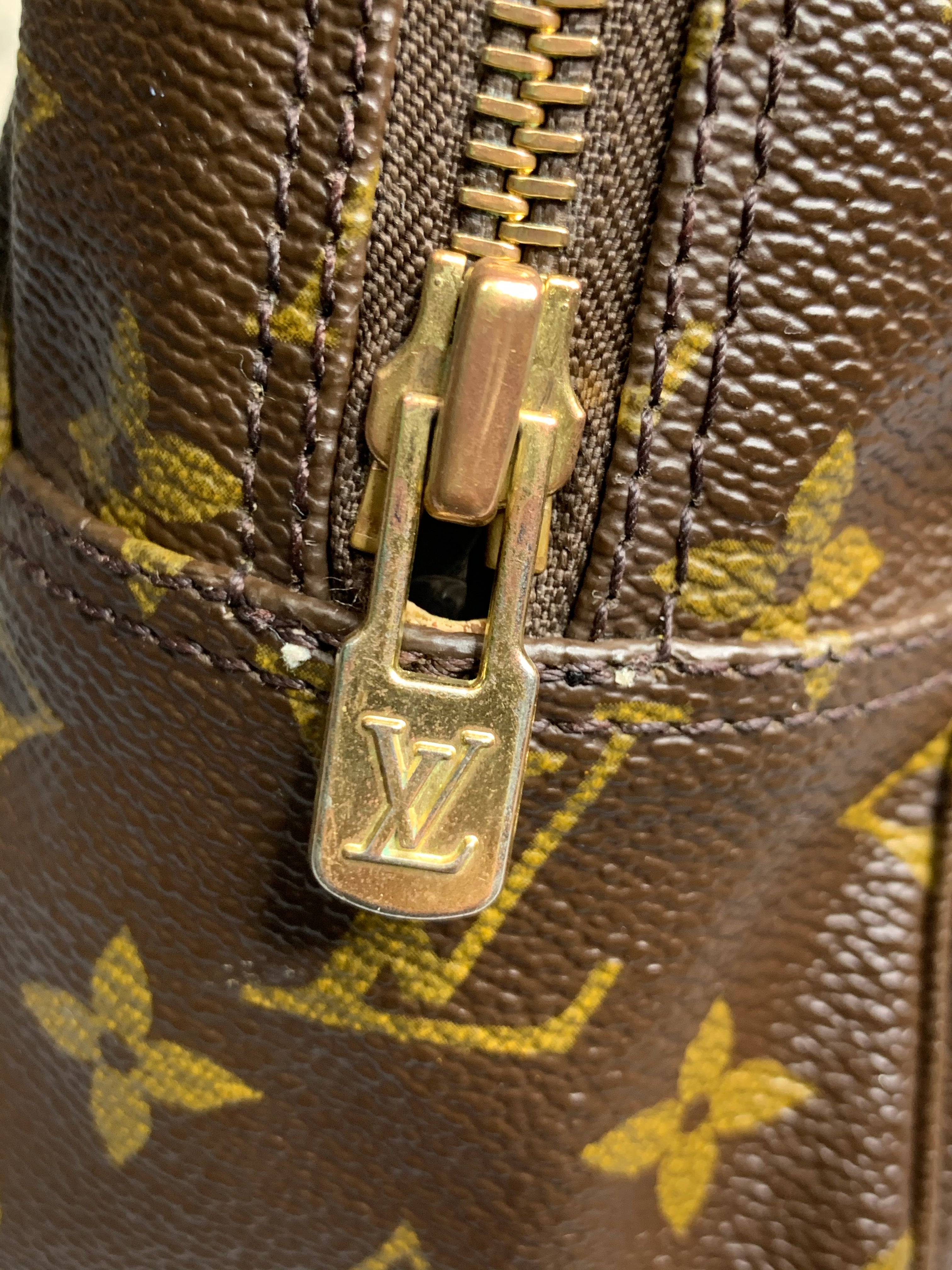 Louis Vuitton Trousse 28