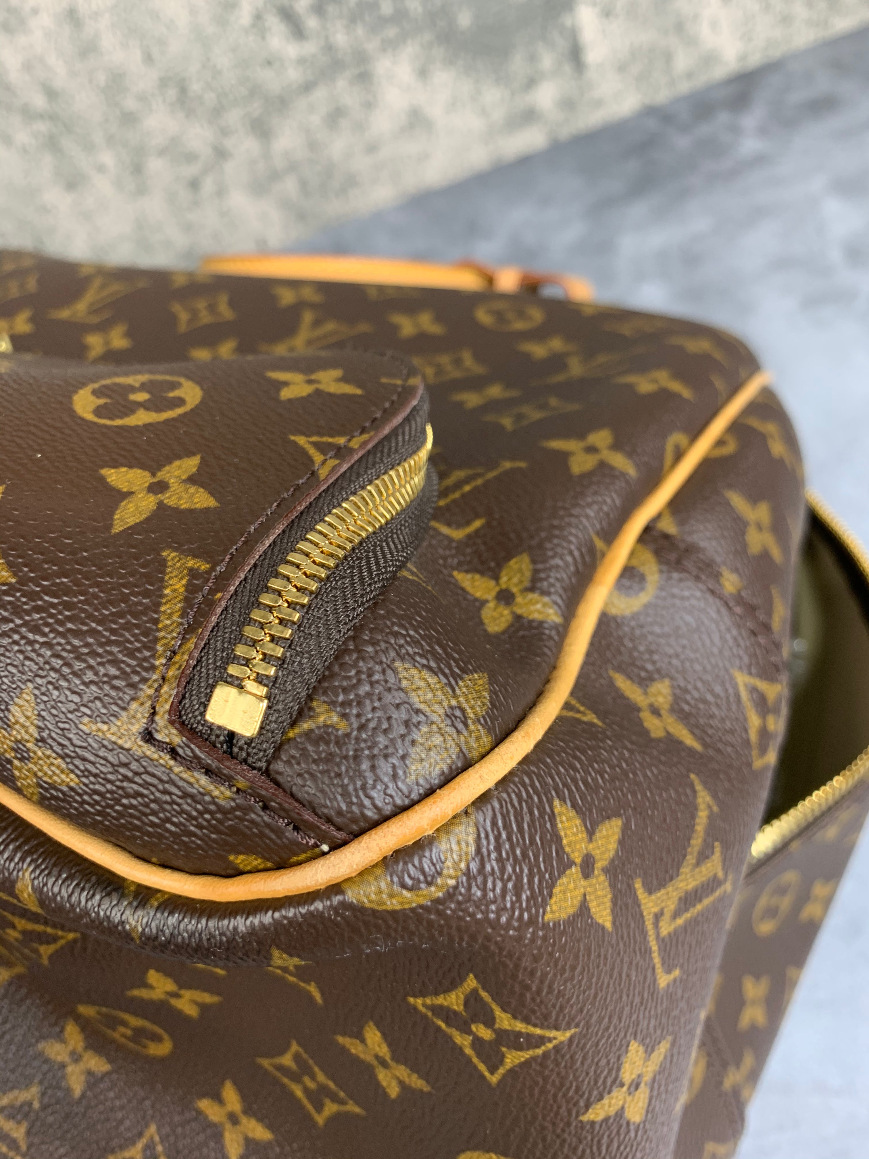 Louis Vuitton Evasion Travel Bag yourvintagelvoe