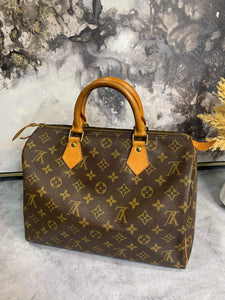 Louis Vuitton Speedy 30