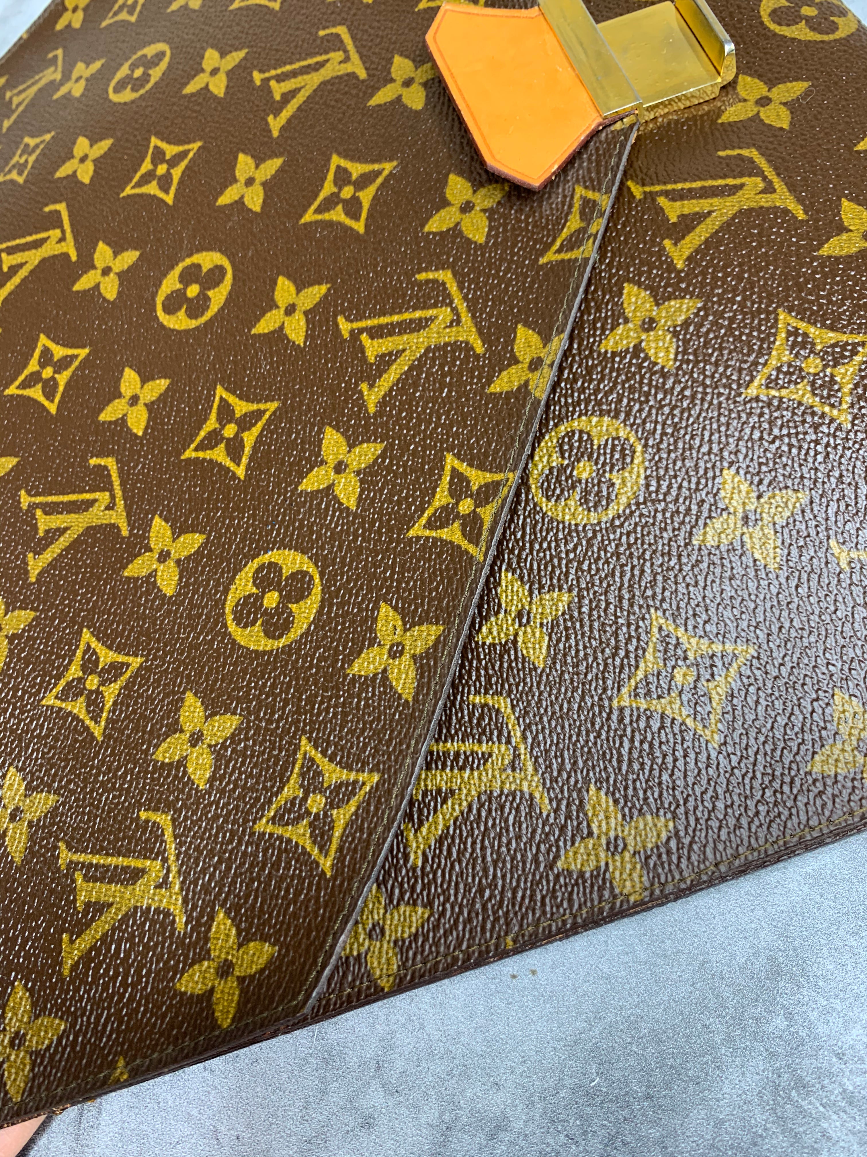 Louis Vuitton Envelope Clutch