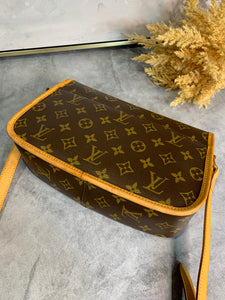 Louis Vuitton Sologne Crossbody