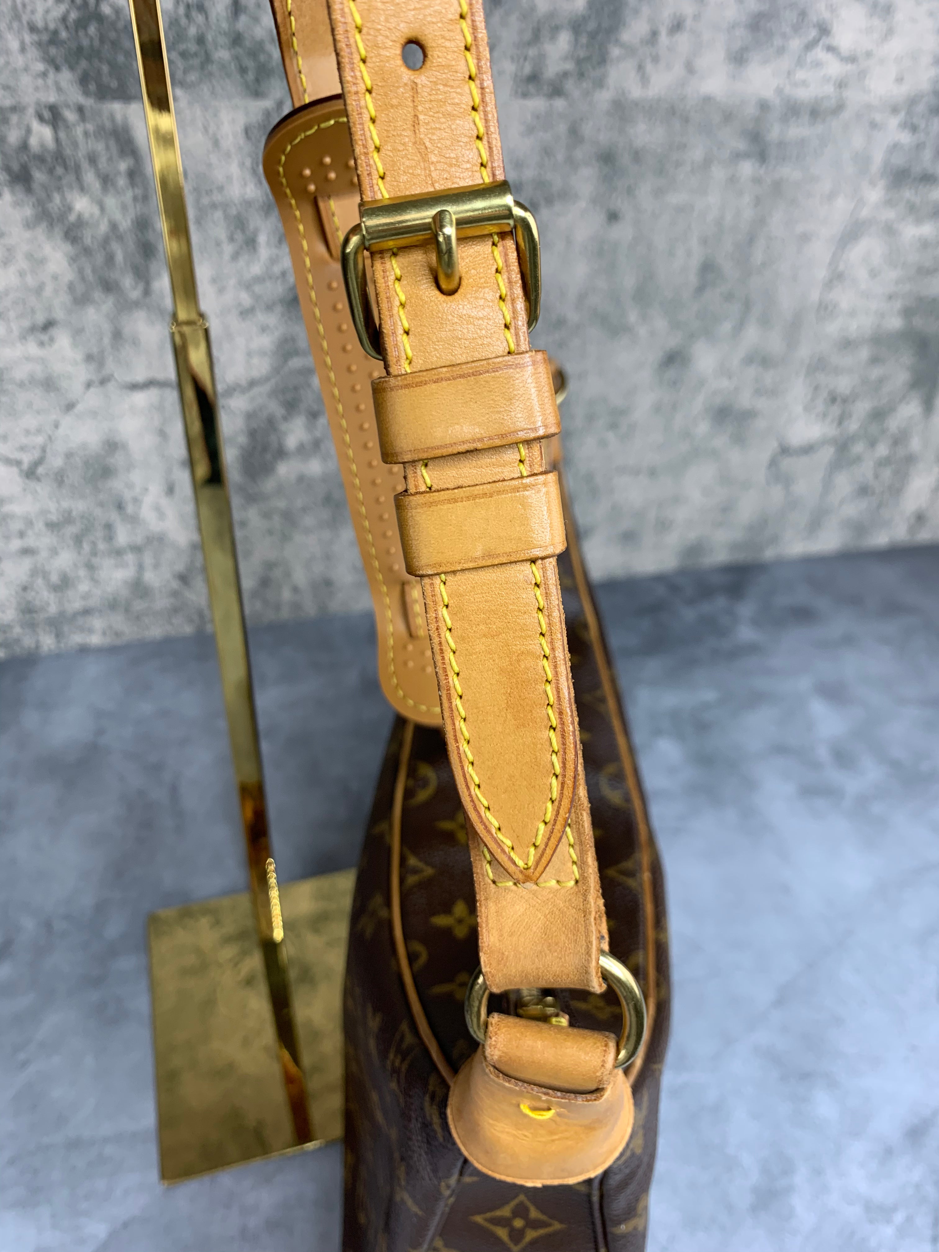 Louis Vuitton Bolougne 30