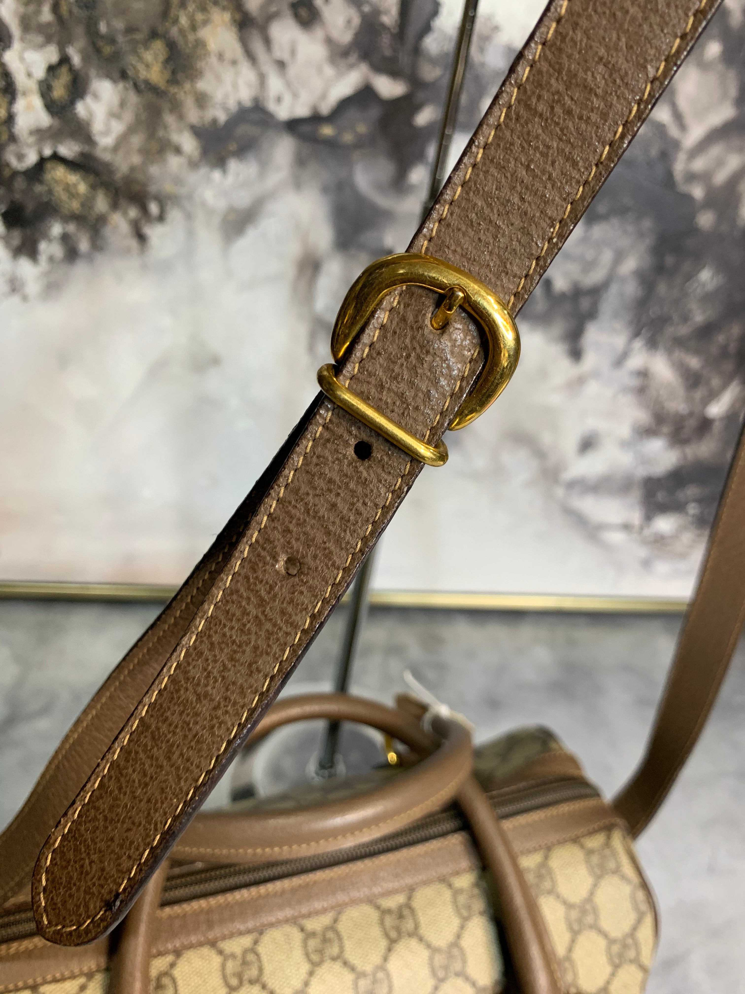 Gucci Boston with strap