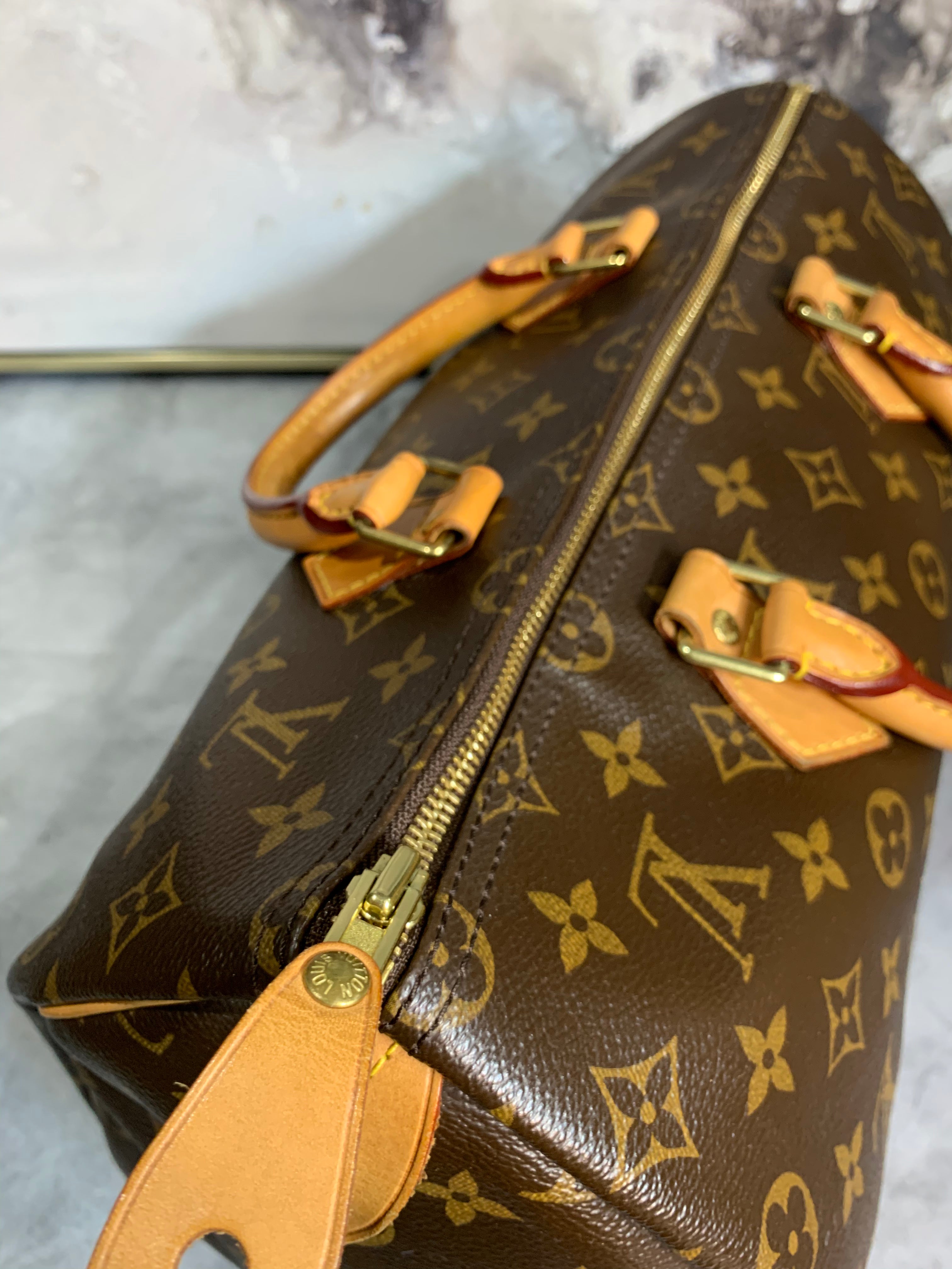 Louis Vuitton Speedy 35