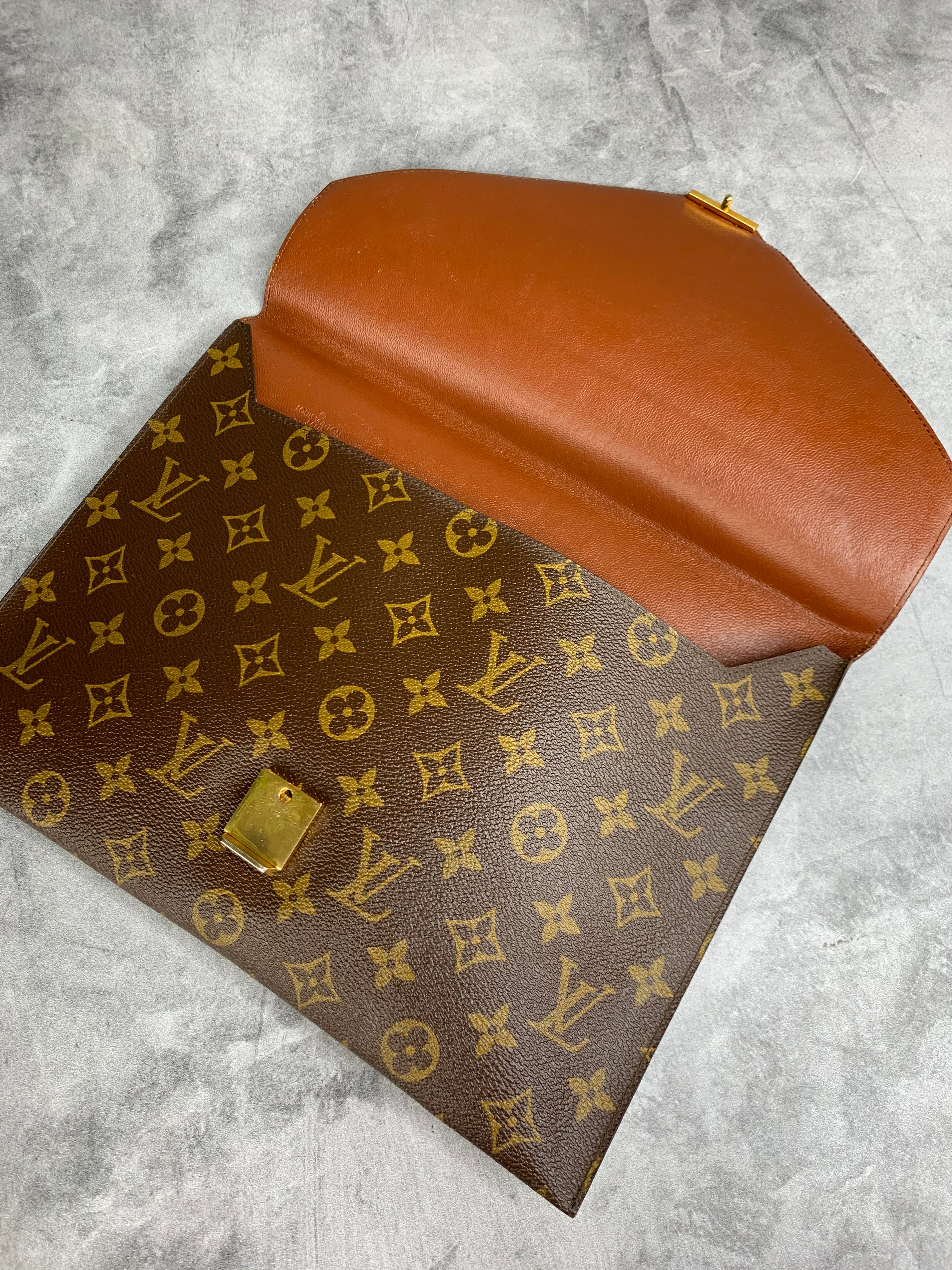 Authentic Louis Vuitton Monogram XL Envelope Clutch – Classic Coco
