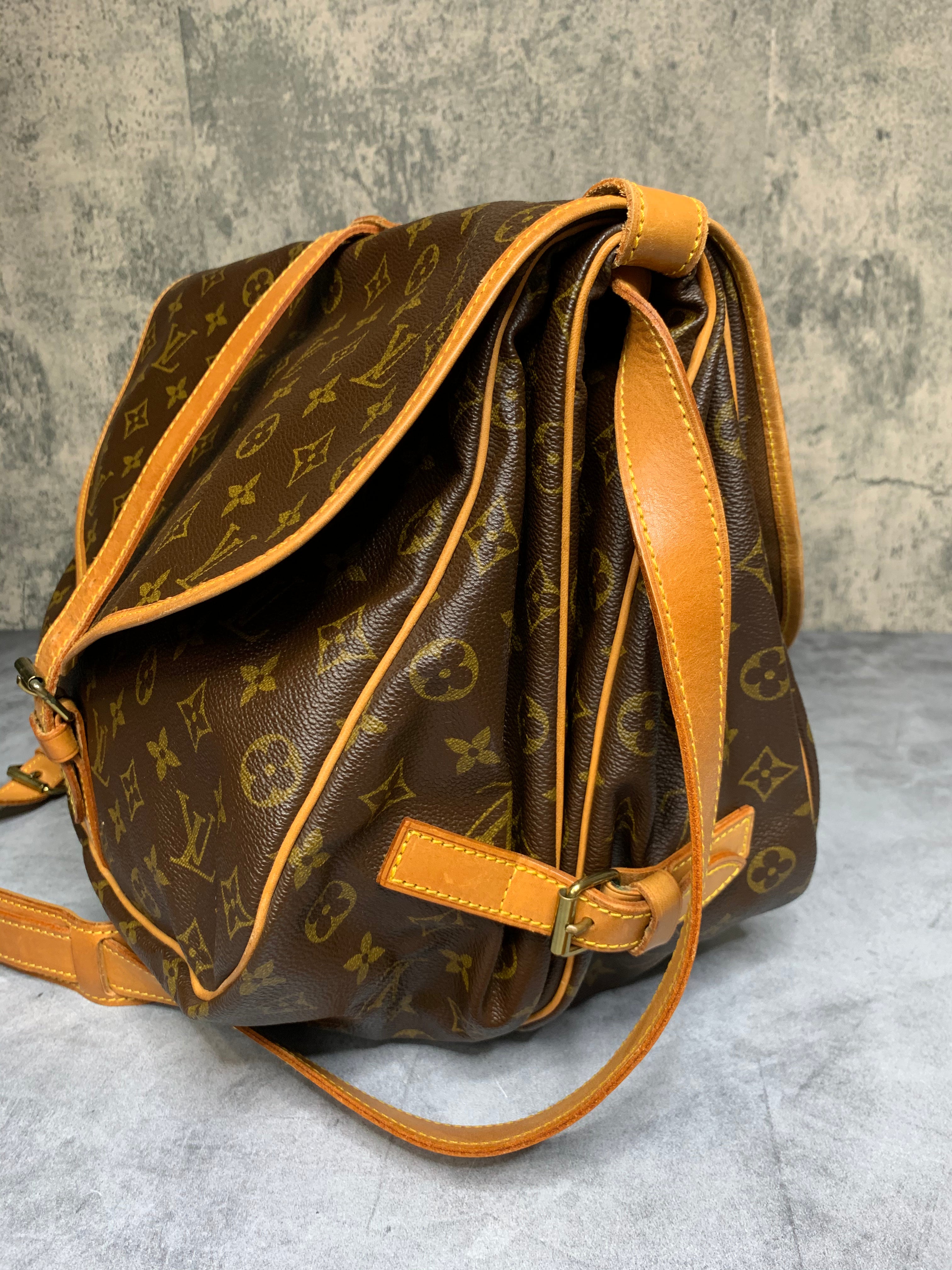 Louis Vuitton Saumur Bag Retro