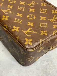 Louis Vuitton Trousse 23