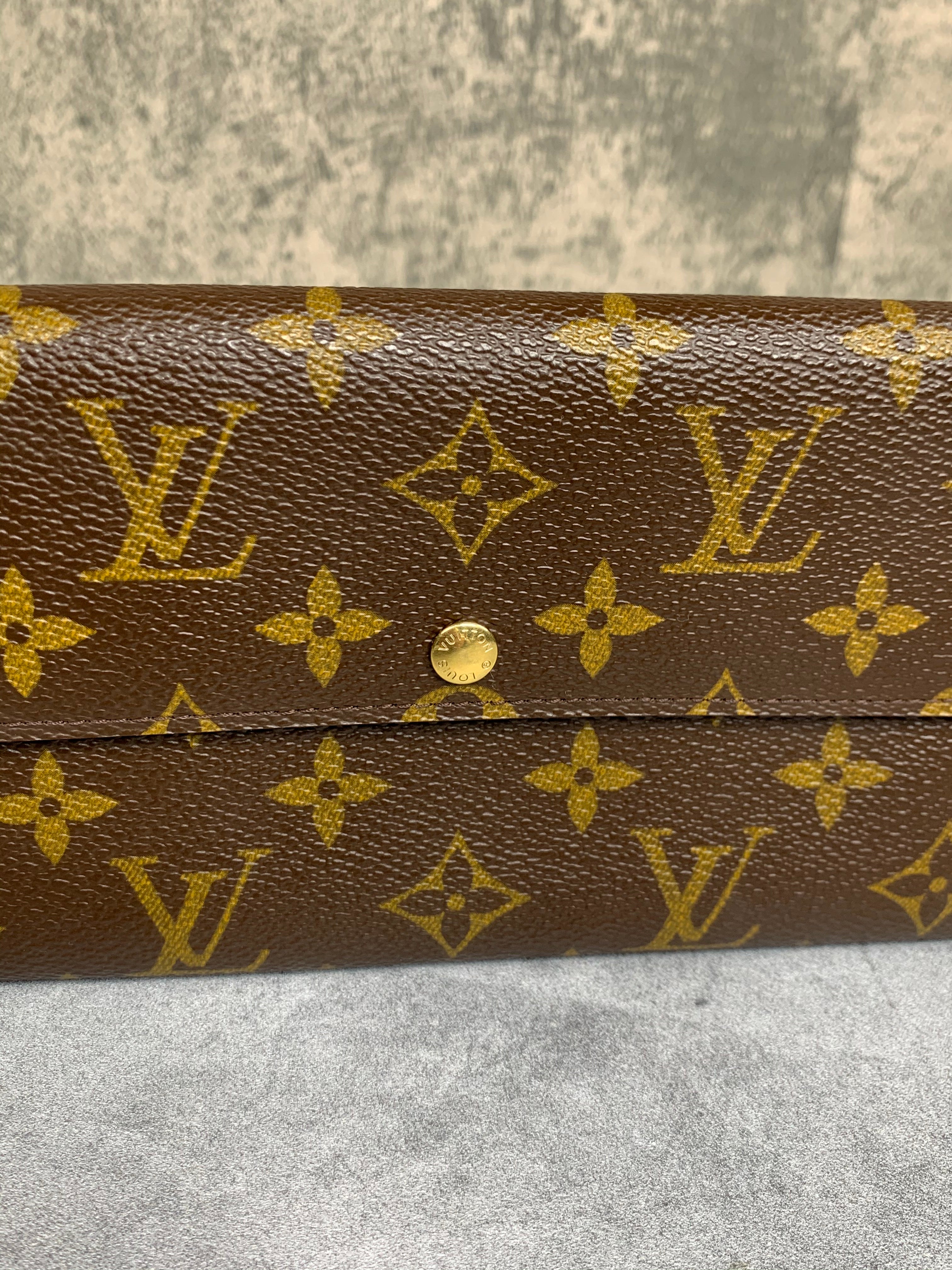 Louis Vuitton Vintage Brown Epi Leather Sarah Continental Wallet