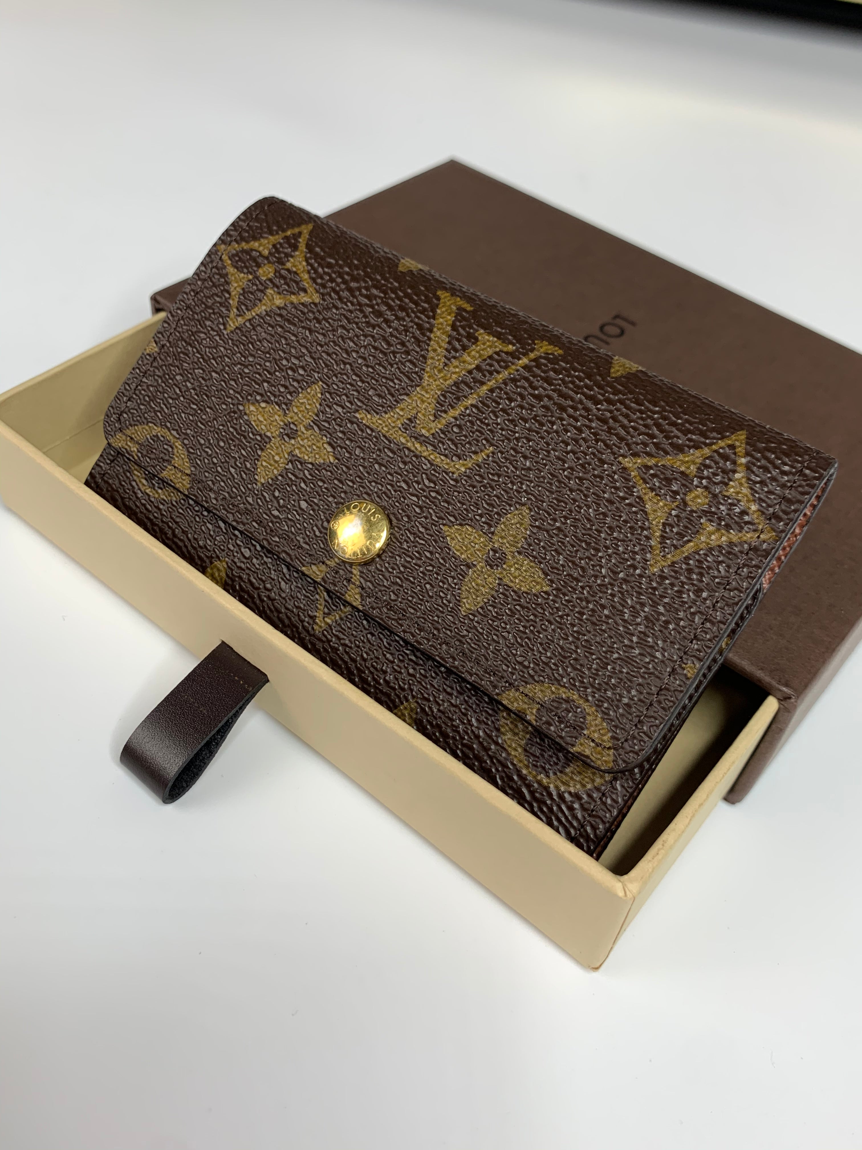 Louis Vuitton 6 Key Holder