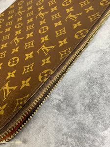 Louis  Vuitton Laptop Sleeve - GM