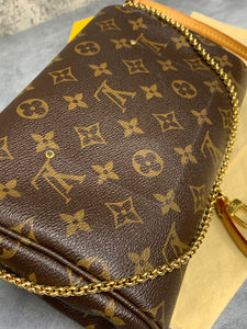 Louis Vuitton Monogram Favorite MM With Strap – QUEEN MAY