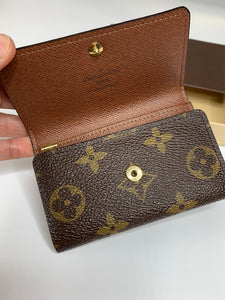 Louis Vuitton 6 Key Holder