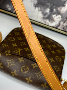 Louis Vuitton Saint Cloud MM