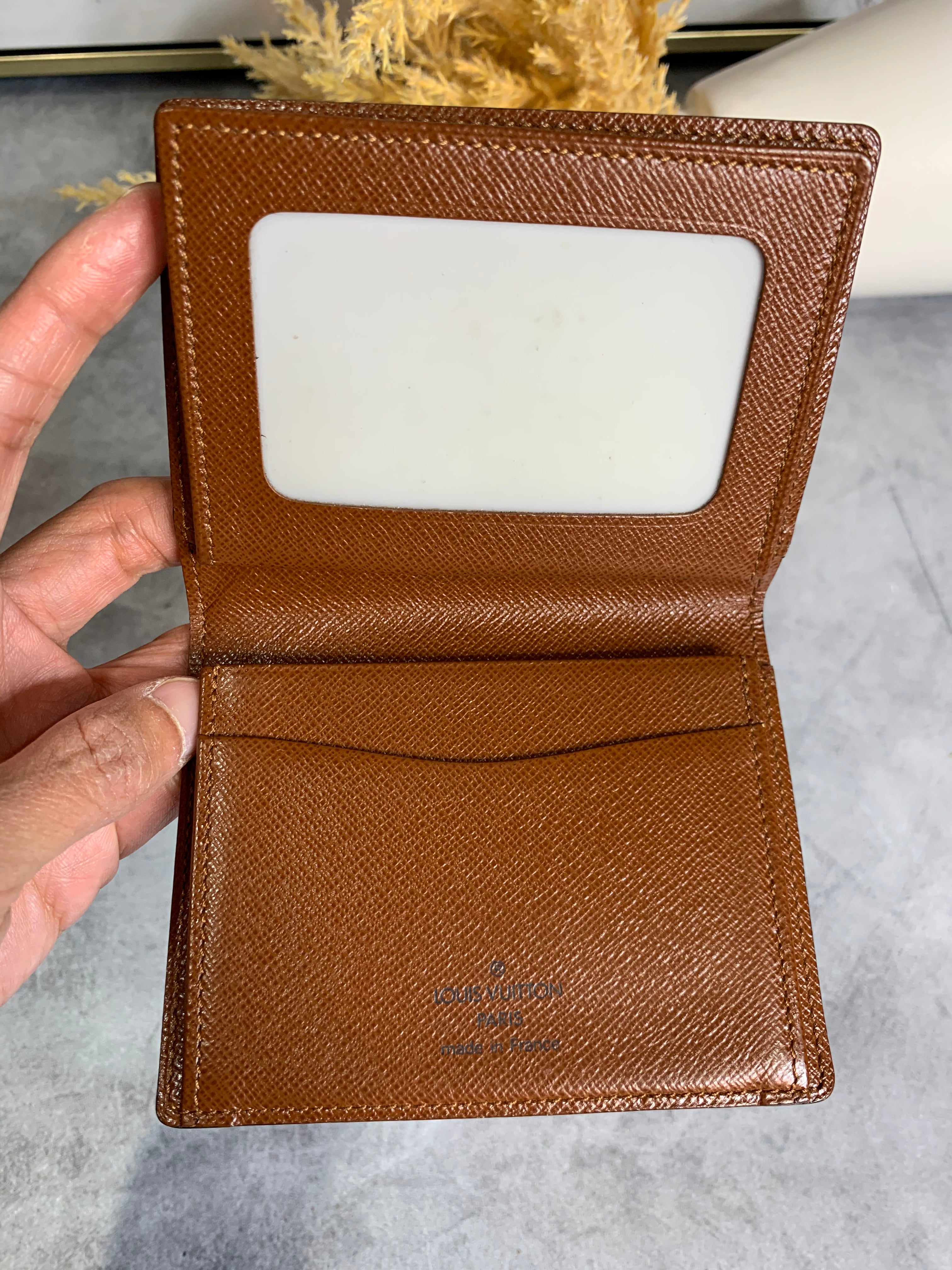 Louis Vuitton Multicompartment Card Holder