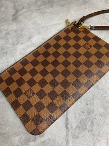 Louis Vuitton Neverfull Pouch MM/GM