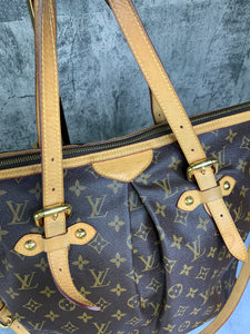 Louis Vuitton lv palermo bag MM/GM  Louis vuitton bag, Vuitton bag, Louis  vuitton