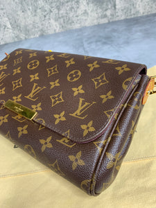 Louis Vuitton, Bags, Sold Louis Vuitton Favorite Mm Monogram Rare