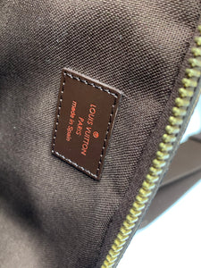 Geronimo cloth handbag Louis Vuitton Brown in Cloth - 29622307
