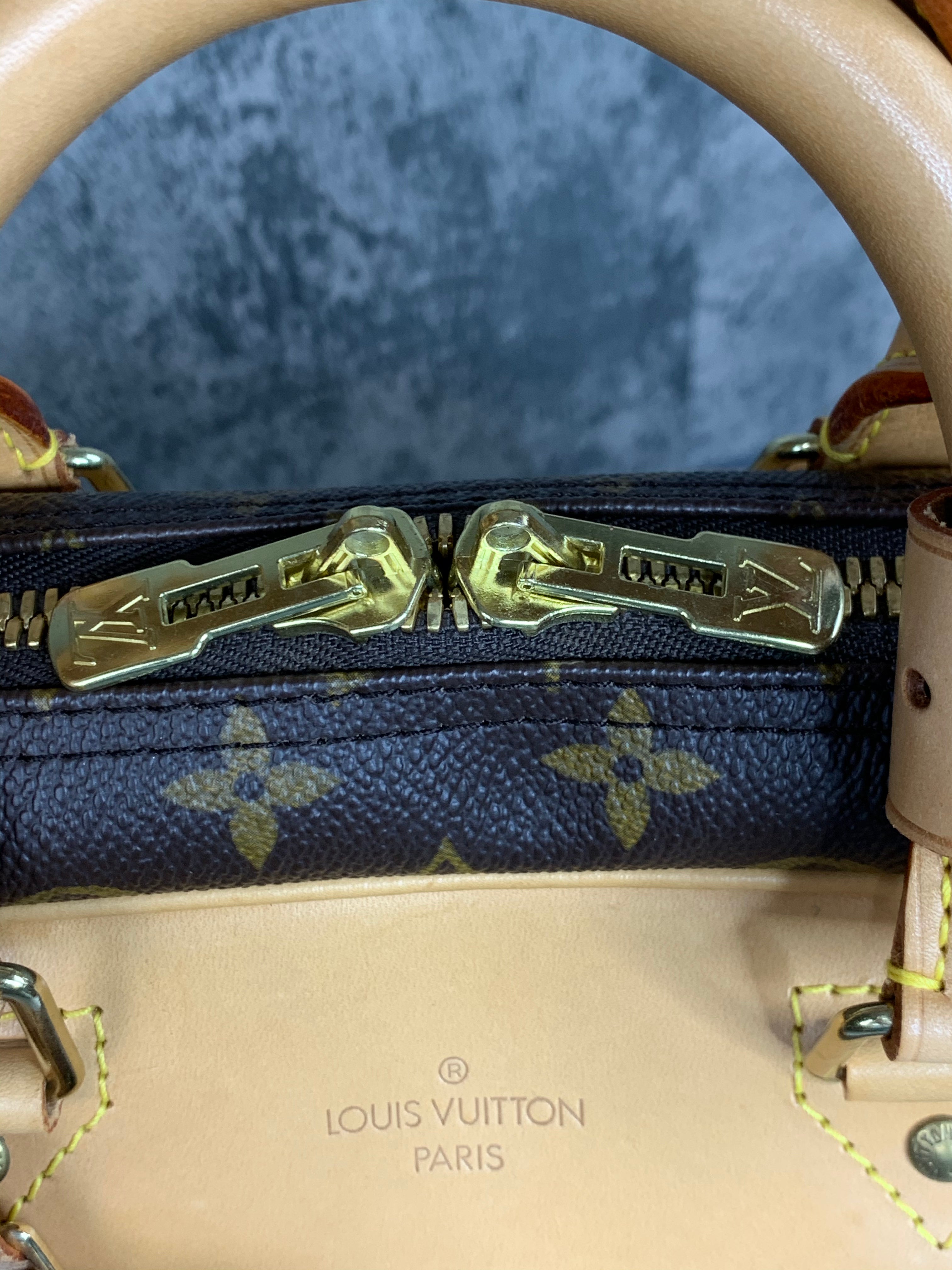 Louis Vuitton Evasion Travel Bag