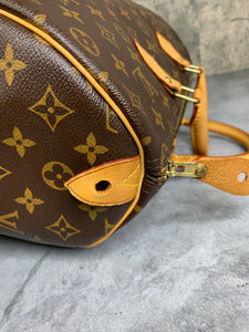 Louis Vuitton Speedy 35