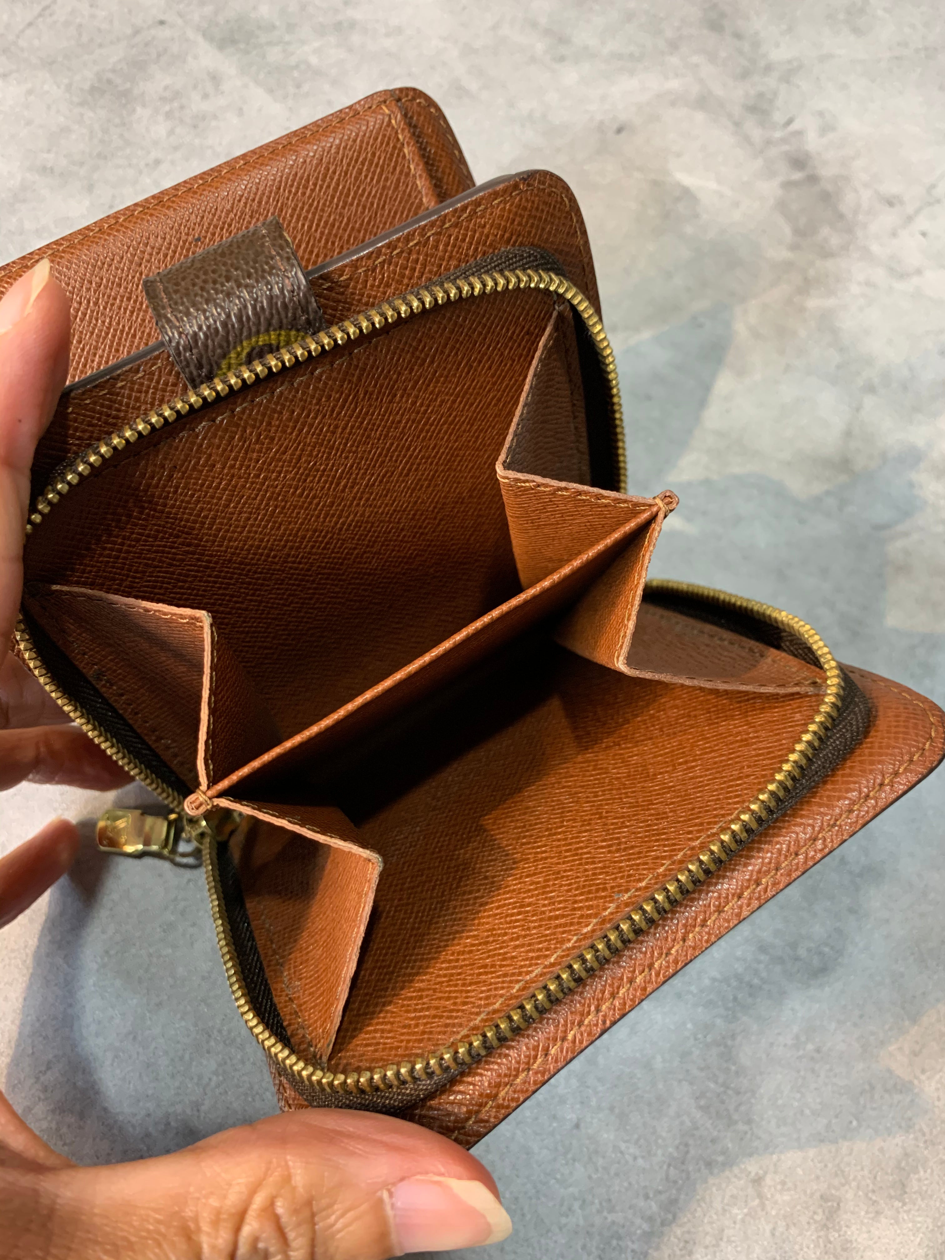 compact zippy wallet louis vuittons