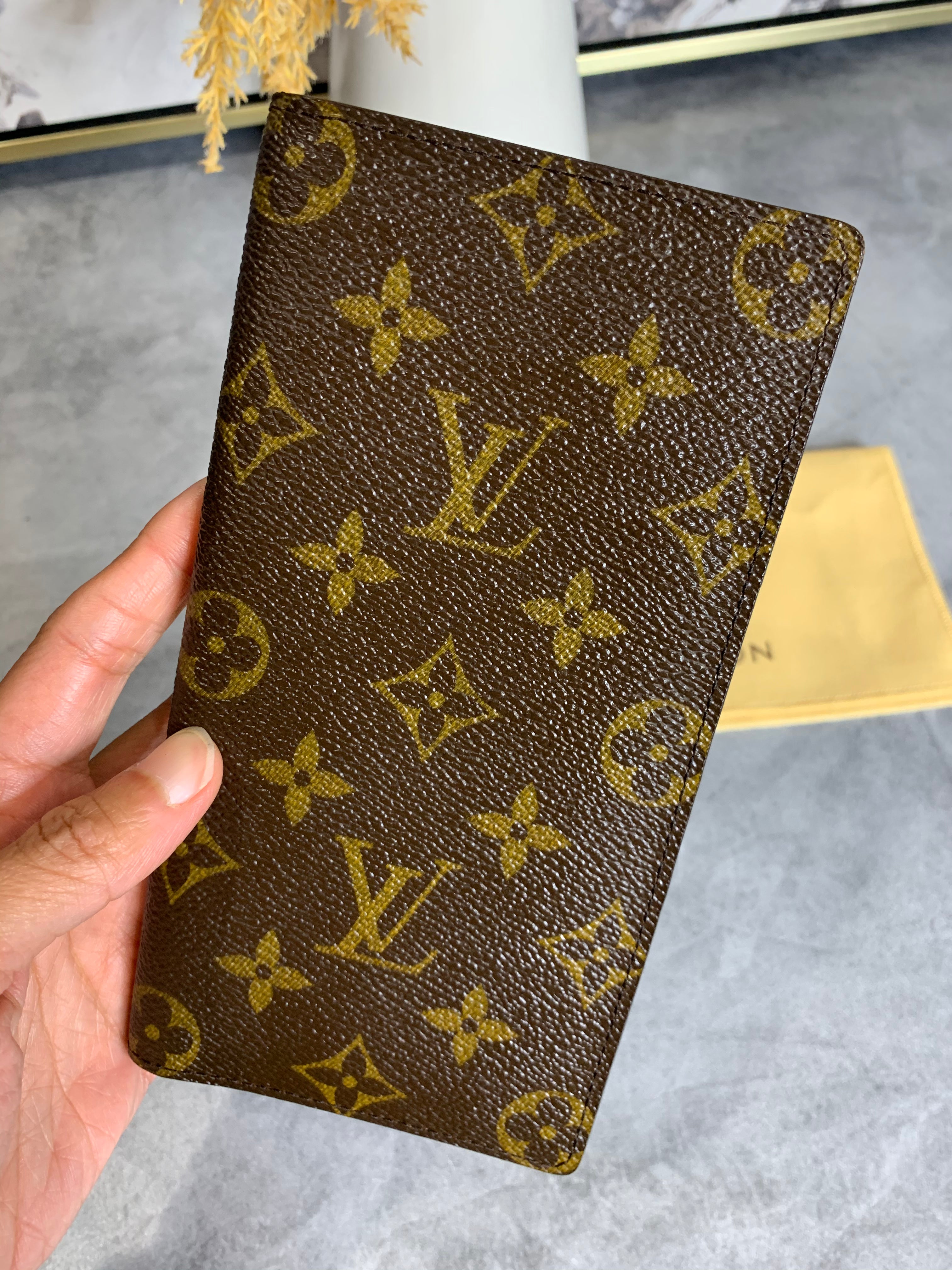 Louis Vuitton Checkbook/Long Wallet