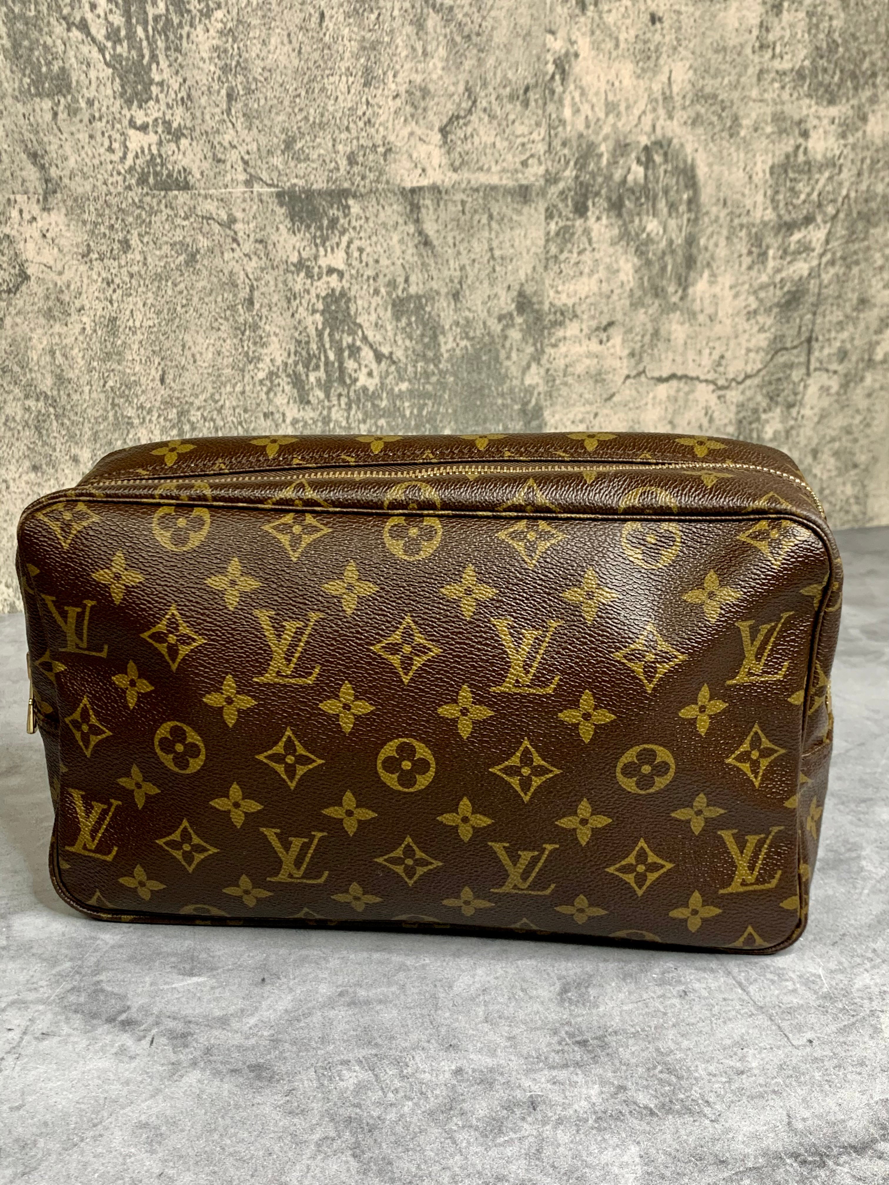 Louis Vuitton Trousse 28