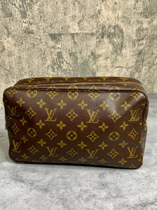 Louis Vuitton Trousse 28