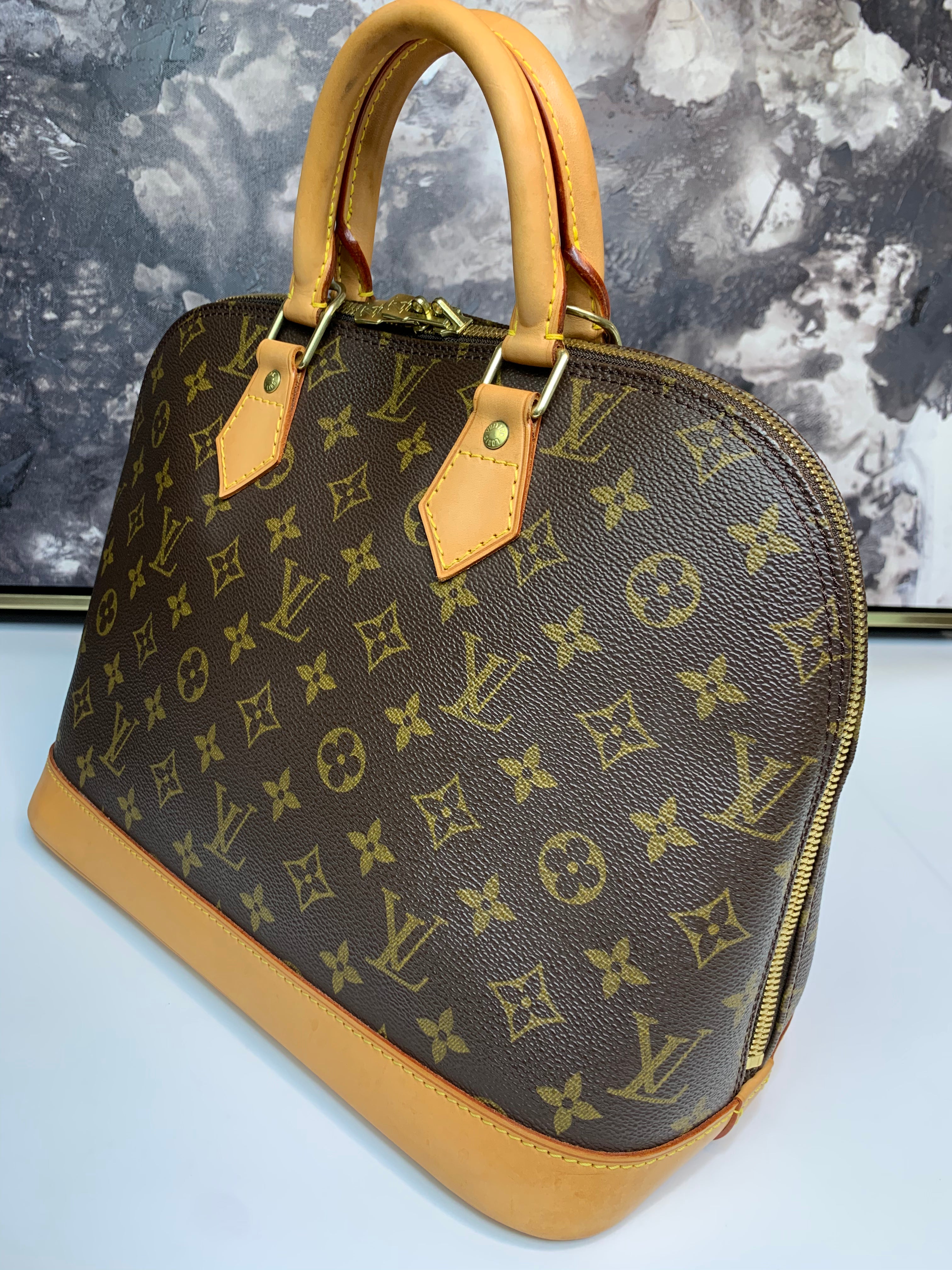 Louis Vuitton Alma PM