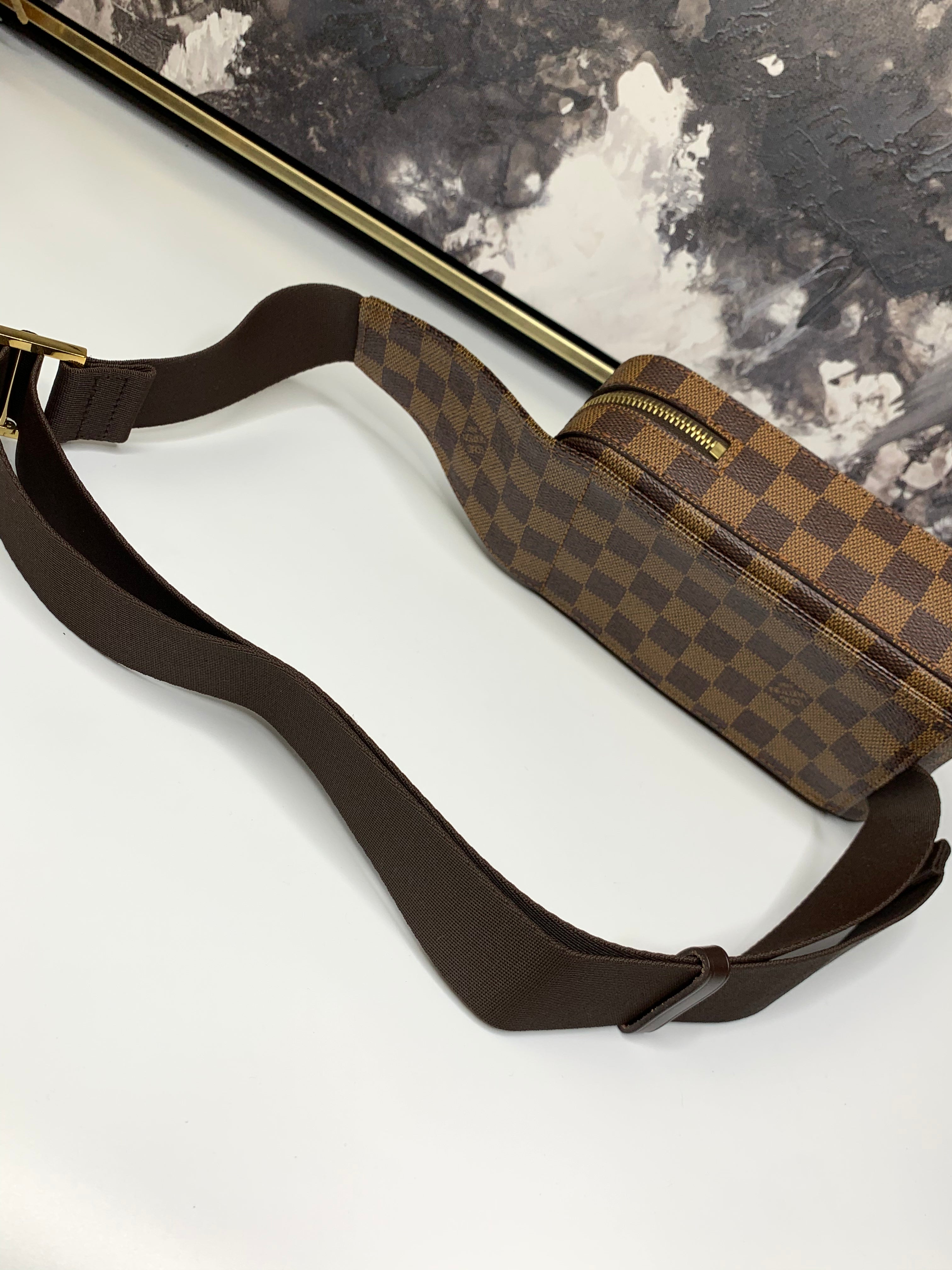 Geronimo leather crossbody bag Louis Vuitton Brown in Leather - 30747255