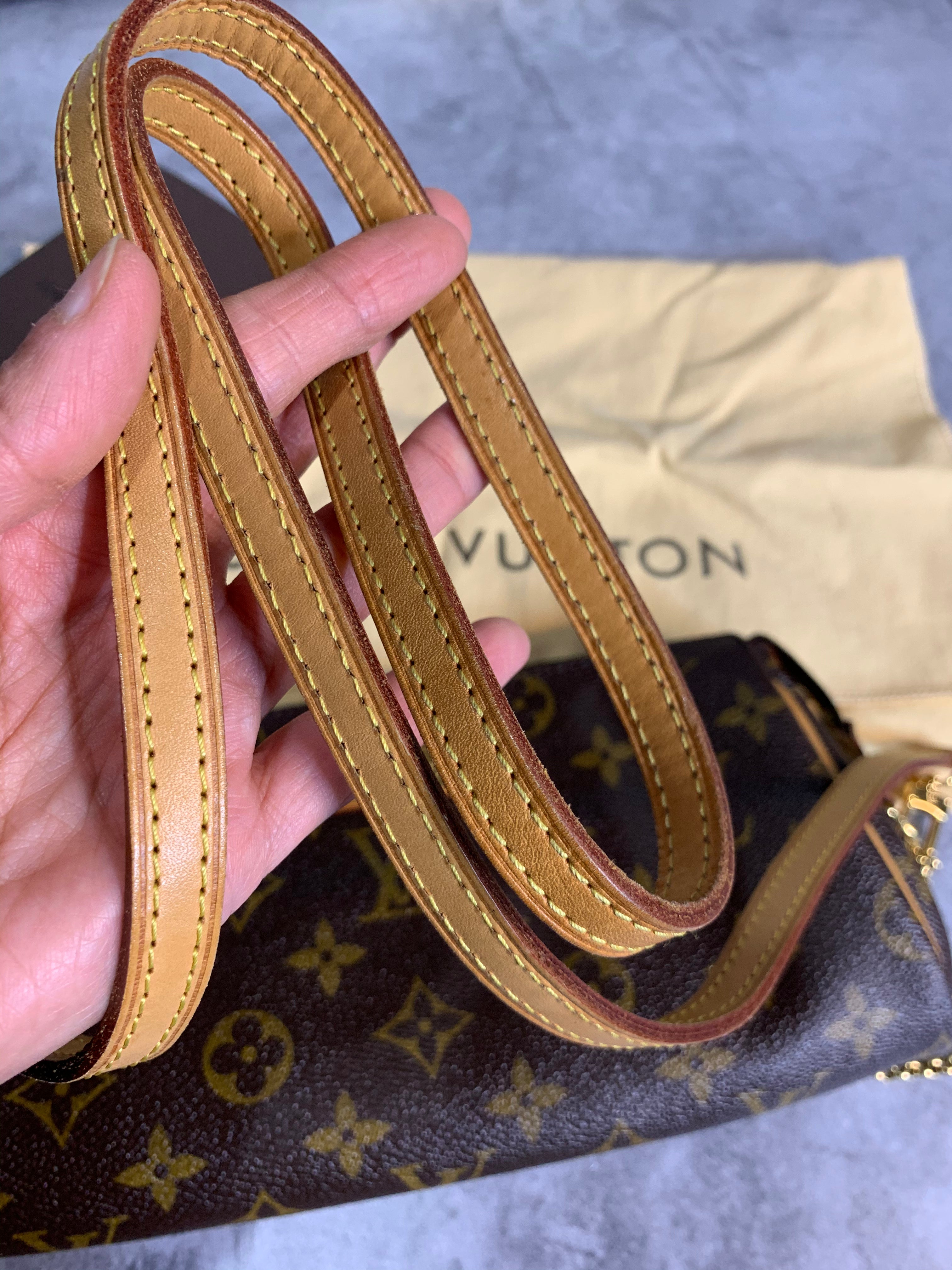 Louis Vuitton Eva Clutch