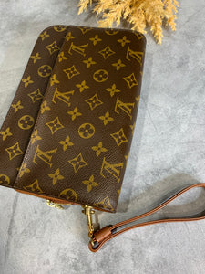 Louis Vuitton Orsay Clutch