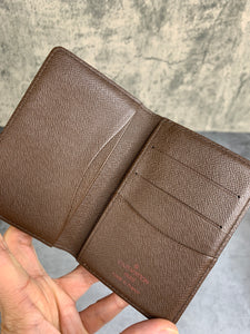 Louis Vuitton Patch Case/ Card Holder – yourvintagelvoe
