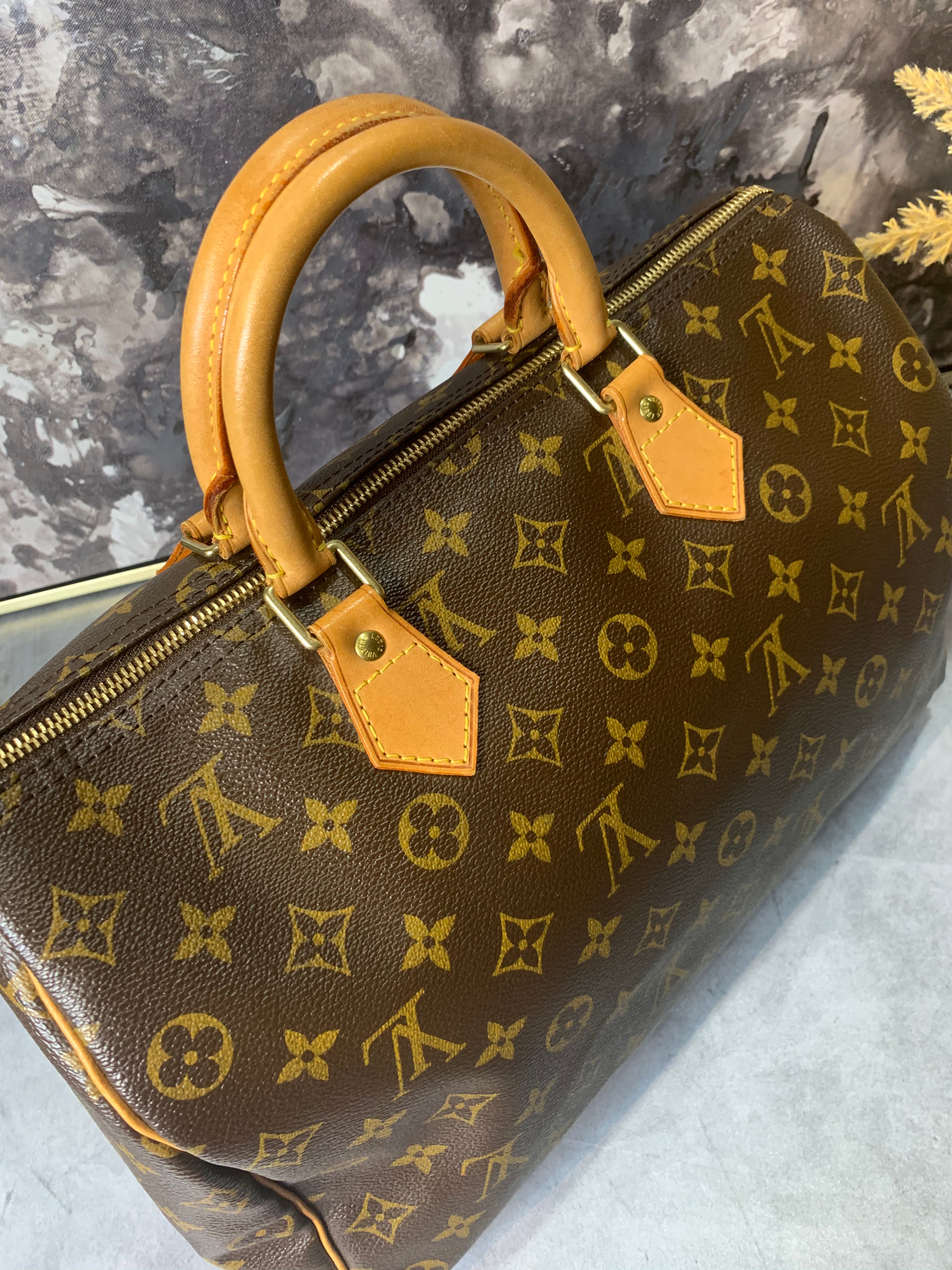 Louis Vuitton Speedy 35