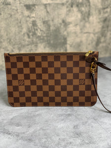 Louis Vuitton Neverfull Pouch MM/GM