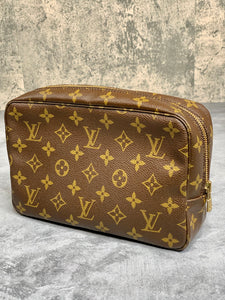 Louis Vuitton: Trousse 23 and 28 