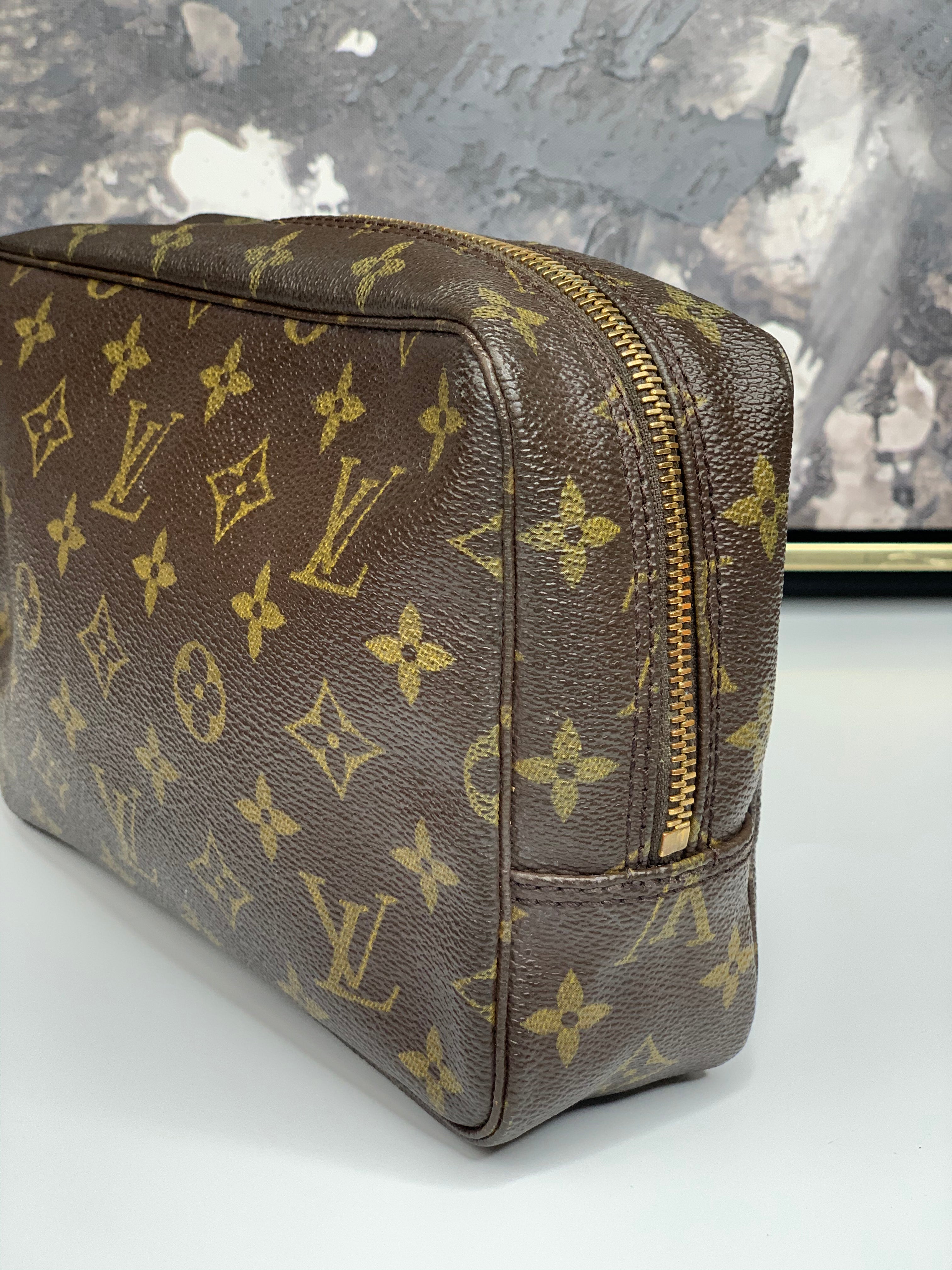 Louis Vuitton Trunks Monogram Denim Raye Trousse Cosmetic Pouch Bag 501lvs68